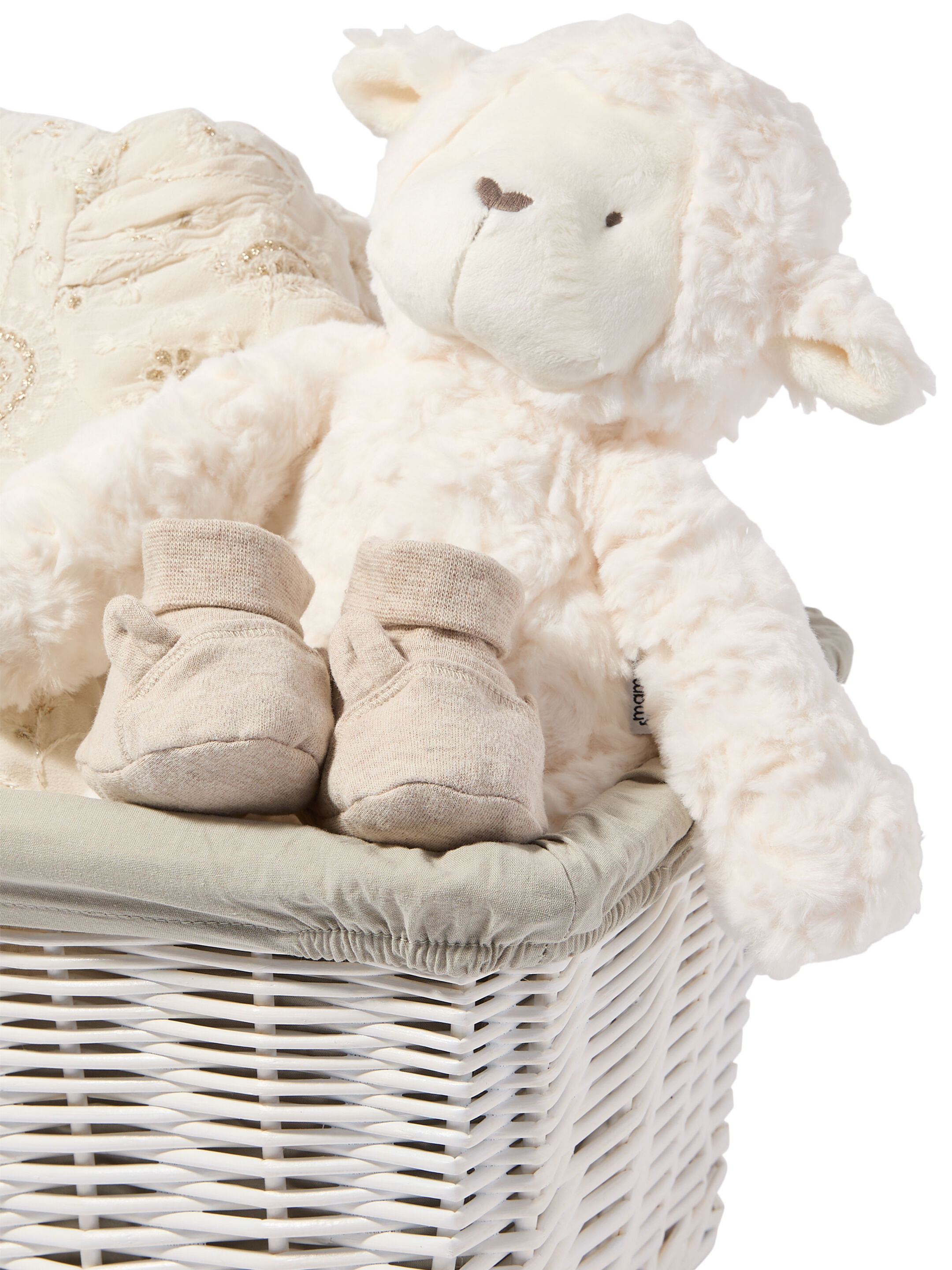 سلة هدايا للبنات الرضع بفستان مطرز - 3 قطع image number 3